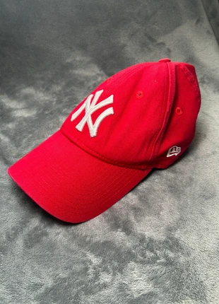 New Era New York Yankees 9Forty Red baseball cap, one size, brand: New Era, condition: Very good, size: One size, £7.00, £8.05 includes Buyer Protection