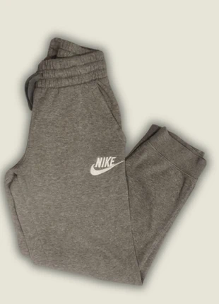 Bah de jogging gris Nike, marque: Nike, état: Très bon état, taille: M, 18,00 €, 19,60 € Protection acheteurs incluse