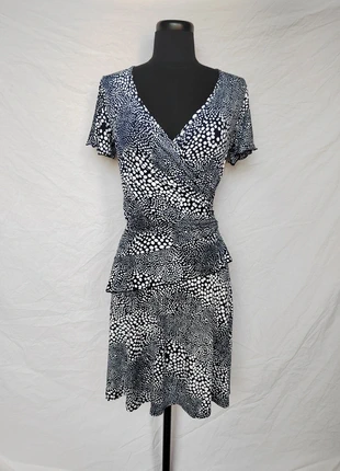 Robe noire à pois 🌷 Monayola Paris, taille 36/38, marque: monayola, état: Très bon état, taille: S / 36 / 8, 8,00 €, 9,10 € Protection acheteurs (Pro) incluse