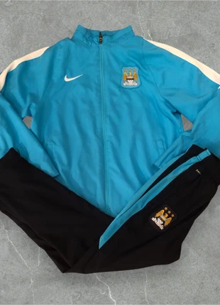 Nike Manchester City Retro Tracksuit, brand: Nike, condizioni: Ottime, taglia: L, €54.99, €58.44 include la Protezione acquisti