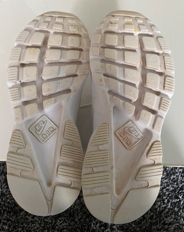 nike huarache 42 Nike Huarache blanche pointure 42 #Nike #Huarache - Vinted