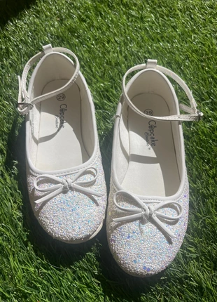 Bailarinas blancas tejido brillantes con lazo y amarre en tobillo, brand: Cupcake Couture, condizioni: Nuovo senza cartellino, taglia: 29, €7.00, €8.05 include la Protezione acquisti