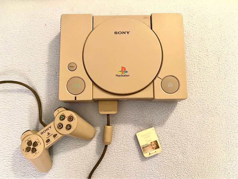 PS1 PlayStation SCPH-7502  1