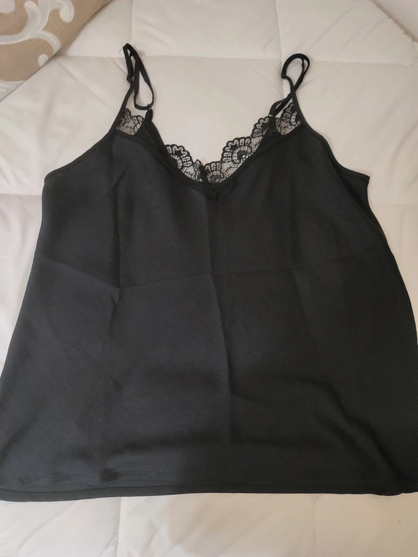 Camiseta lencera primark Vinted