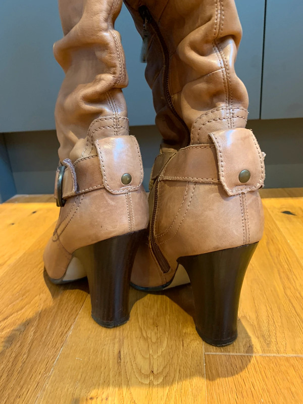 Faith tan leather boots size 5