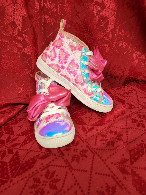 Jojo 2024 legacee sneaker