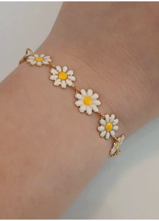 Bracelet fleurs marguerites doré en acier inoxydable réglable – tendance vintage, brand: Milë Mila, condition: Very good, €2.90, €3.75 includes Buyer Protection Pro