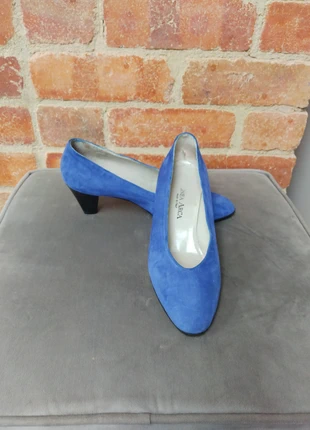 Cobalt blue vintage shoes size 37/4.5, brand: Linea arca, condition: Very good, size: 4.5, £6.00, £7.00 includes Buyer Protection