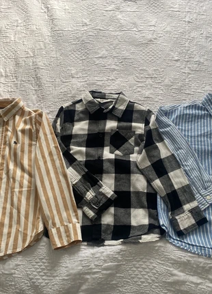 H&M Hemden Set Jungen Hemden 116/122 kariert & gestreift, top Zustand, merk: H&M, staat: Nieuw zonder prijskaartje, maat: 7 jaar / 122 cm, € 3,90, € 4,80 inclusief Kopersbescherming