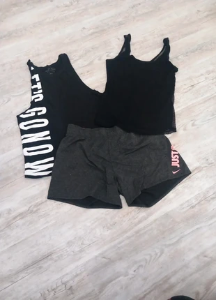 Short et débardeur sport femme M, marke: Nike, zustand: Gut, größe: M / 38 / 10, 6,00 €, 7,00 € inklusive Vinted-Käuferschutz