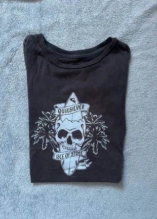 T-shirt noir Quicksilver en XS, brand: Quiksilver, condizioni: Ottime, taglia: XS, €6.00, €7.00 include la Protezione acquisti