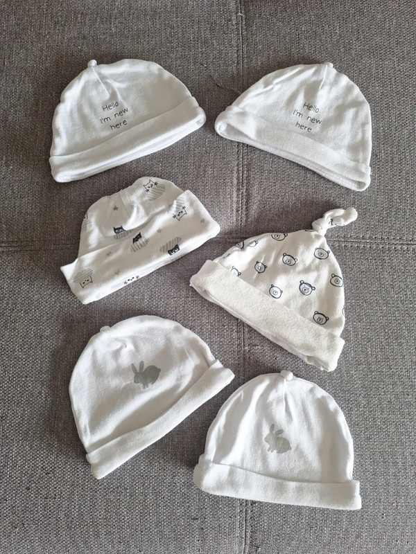 Lot 6 bonnets naissance