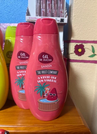 gel de ducha, merk: The Fruit Company, staat: Nieuw met prijskaartje, € 2,99, € 3,84 inclusief Kopersbescherming