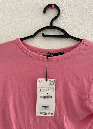 T-shirt rose Zara, merk: Zara, staat: Nieuw met prijskaartje, maat: L / 40 / 12, € 2,00, € 2,80 inclusief Kopersbescherming