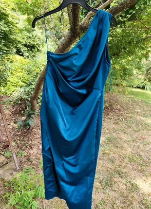 Robe de cocktail satinée neuve, brand: PrettyLittleThing, condition: Very good, size: XXL / 44 / 16, €15.00, €16.45 includes Buyer Protection