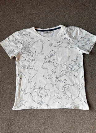 T-shirt wereldkaart Ebbe Organics jongen maat 152, merk: Ebbe, staat: Heel goed, maat: 11 jaar / 146 cm, € 3,50, € 4,38 inclusief Kopersbescherming