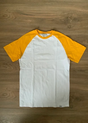 Heren t-shirt | Pull & Bear, merk: Pull & Bear, staat: Heel goed, maat: S, € 5,00, € 5,95 inclusief Kopersbescherming