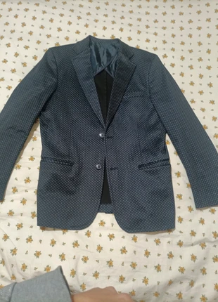 Giacca elegante uomo blu scuro tg 50 slimfit, brand: Blooker, condizioni: Nuovo senza cartellino, taglia: L, €14.90, €16.35 include la Protezione acquisti