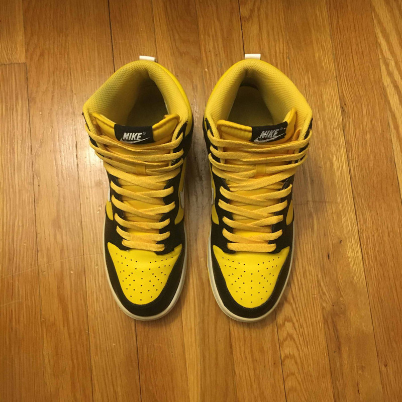 Black and yellow dunk high shop