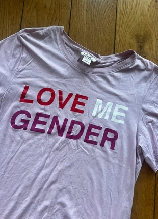 T-shirt Love Me Gender, brand: Monki, condition: Very good, size: S / 36 / 8, €5.00, €5.95 includes Buyer Protection