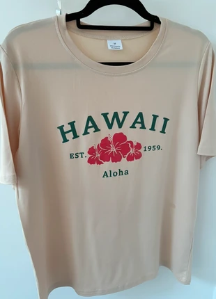 Hawaii T-shirt, condition: Very good, size: L / UK 16-18, £1.00, £1.75 includes Buyer Protection