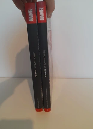 BD Marvel deluxe punisher 1 et 2 Rucka/Checchetto, staat: Nieuw zonder prijskaartje, € 60,00, € 63,70 inclusief Kopersbescherming