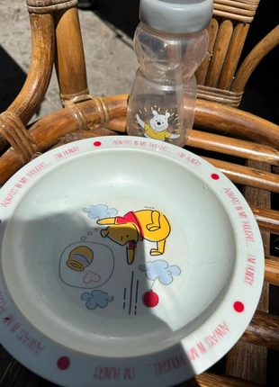 Lot vaisselle enfant Winnie l’ourson, marca: Disney, estado: Bueno, tamaño: 12-18 meses / 80 cm, 2,00 €, 2,80 € Protección al comprador incluida