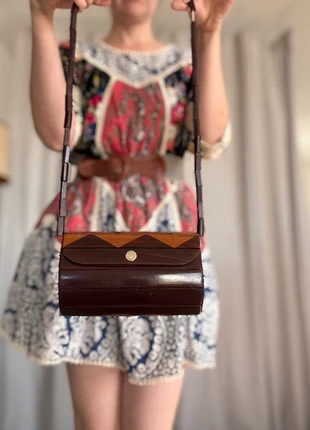 FLASH Sale! Vintage Wooden Purse – Dark Wood Chevron Pattern – Beaded Strap & Velvet Interior, marque: Vintage, état: Très bon état, 26,00 €, 28,00 € Protection acheteurs incluse