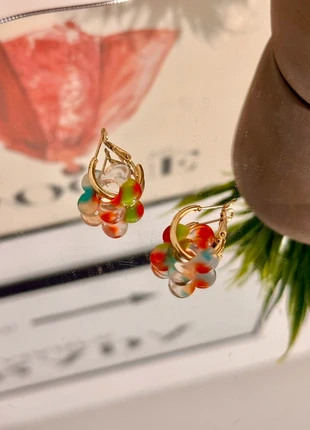 Boucles d'oreilles dorées motif fleurs multicolores aesthetic tendance, brand: Tendance, condizioni: Nuovo con cartellino, €6.00, €7.00 include la Protezione acquisti