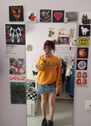 Michigan Wolverines crewneck sweatshirt, marca: Bershka, estado: Muy bueno, tamaño: S / 36 / 8, 6,00 €, 6,30 € Protección al comprador incluida