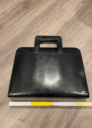 Aktetas, marca: Henro, estado: Muy bueno, 50,00 €, 53,20 € Protección al comprador incluida