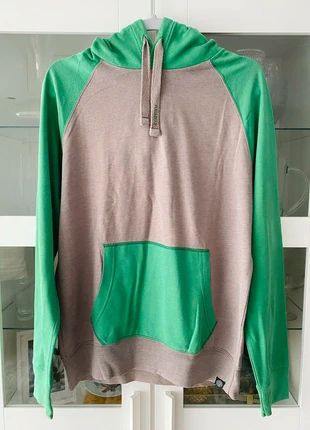 Sweatshirt Pull & Bear M, marca: Pull & Bear, estado: Muito bom, tamanho: M / 38 / 10, €10.00, €11.20 inclui Proteção do Comprador