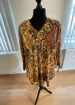 Blouse Si Belle Et - Maat 54, marque: Si Belle Et, état: Très bon état, taille: 7XL / 54 / 26, 7,50 €, 8,58 € Protection acheteurs incluse