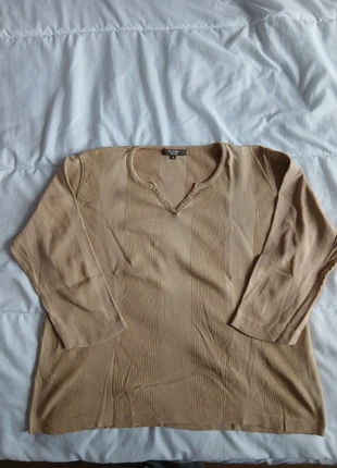 Haut en maille côtelé camel Nothing else taille
38 - Très bon état, marke: Nothing Else, zustand: Sehr gut, größe: M / 38 / 10, 3,00 €, 3,85 € inklusive Vinted-Käuferschutz