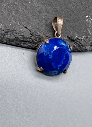 Pendentif Lapislazuli, marca: Pierre, estado: Nuevo sin etiquetas, 25,00 €, 26,95 € Protección al comprador Pro incluida