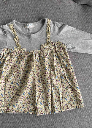 Floral layered-look long sleeve top from Japanese brand Mialy Mail, merk: Mialy Mail, staat: Goed, maat: 5 jaar / 110 cm, € 2,00, € 2,80 inclusief Kopersbescherming