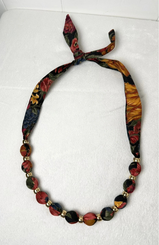 Vintage 1980s Fabric-Covered Beaded Necklace 4