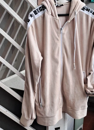 Felpa ciniglia Exclusive con omaggio, brand: Exclusive, condizioni: Ottime, taglia: XS, €12.00, €13.30 include la Protezione acquisti