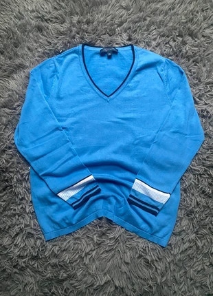 Tommy Hilfiger vintage retro woman’s sweater v-neck, merk: Tommy Hilfiger, staat: Heel goed, maat: L / 40 / 12, € 12,95, € 14,30 inclusief Kopersbescherming