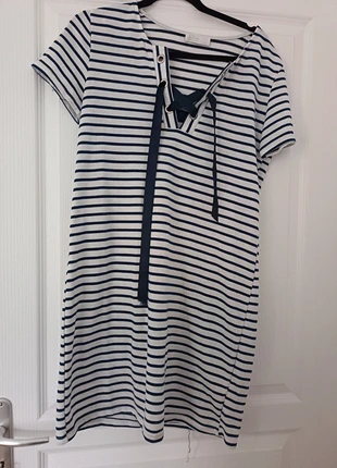 Robe rayée, marque: Miss Glammy, état: Très bon état, taille: M / 38 / 10, 1,50 €, 2,28 € Protection acheteurs incluse