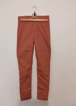 Jean rose foncé , marca: LH, estado: Novo sem etiquetas, tamanho: 16 anos / 176 cm, €4.00, €4.90 inclui Proteção do Comprador