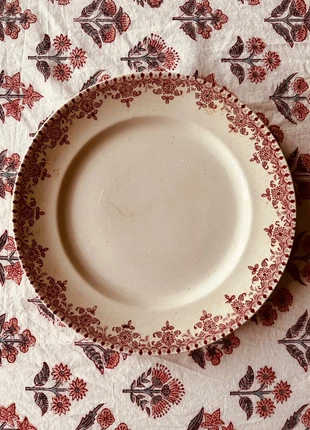 Assiette terre de fer bordeaux, marke: Terre De Fer, zustand: Sehr gut, 15,00 €, 16,45 € inklusive Vinted-Käuferschutz