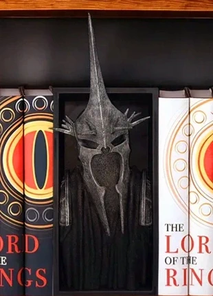 Nazgul witch king of angmar lord of the rings booknook, merk: The Lord of the Rings, staat: Heel goed, € 24,45, € 26,37 inclusief Kopersbescherming