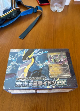 Box Pokémon Giapponese "Miraidon ex – Futuro" | Starter Deck & Build Set, marke: Pokémon, zustand: Neu, mit Etikett, 70,00 €, 74,20 € inklusive Vinted-Käuferschutz