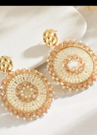 Boucles d'oreilles couleur crème champagne, marque: Fait Main, état: Neuf avec étiquette, 6,05 €, 7,05 € Protection acheteurs incluse