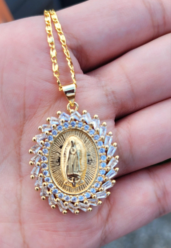 Cadena con dije Virgen de Guadalupe 3