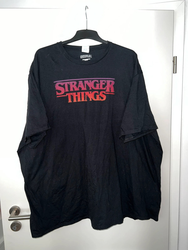 Stranger Things; Netflix; Größe 6xl 1