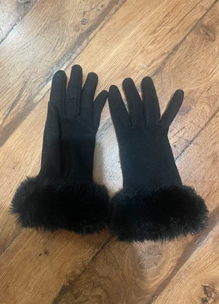 Gants en fausse fourrure noir taille M / 7,5, marque: Boutique indépendante, état: Très bon état, taille: 7,5, 5,00 €, 5,95 € Protection acheteurs incluse