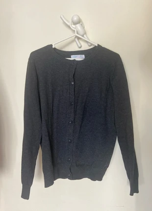 Pull-gilet, marke: Primark, zustand: Sehr gut, größe: S / 36 / 8, 5,00 €, 5,95 € inklusive Vinted-Käuferschutz