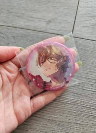 Badge/broche Amsodeus Obey!me, marque: Goodies, état: Très bon état, 10,00 €, 11,20 € Protection acheteurs (Pro) incluse